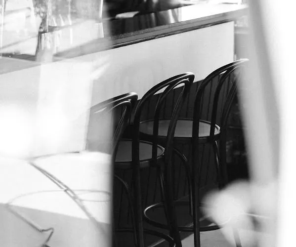 Botel Maastricht Hostel *