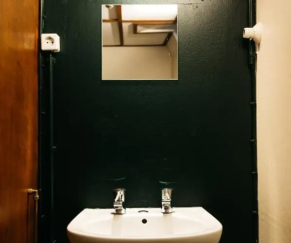 Hostel Botel Maastricht *