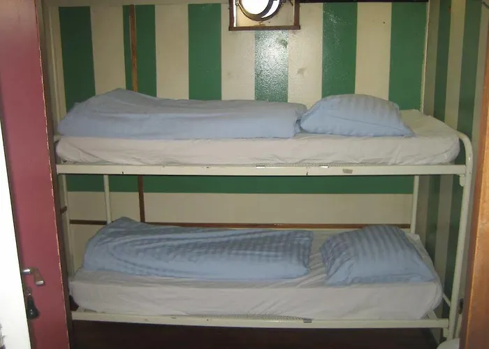 Hostel Botel Maastricht *