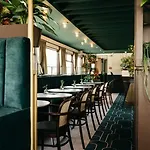 Hostel Botel Maastricht