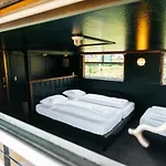 Botel Maastricht Hostel *