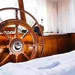 Botel Maastricht * Maastricht