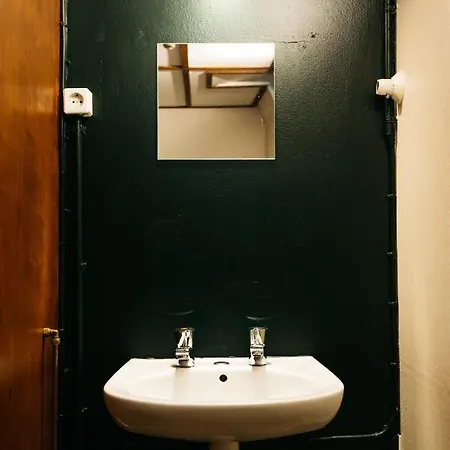 Hostel Botel Maastricht *