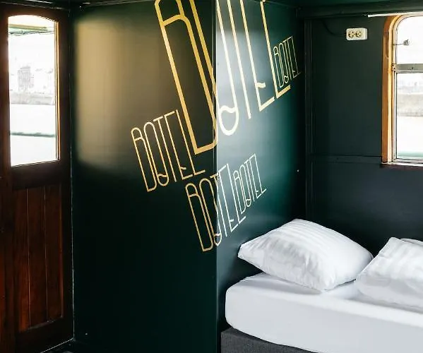 Botel Maastricht מאסטריכט