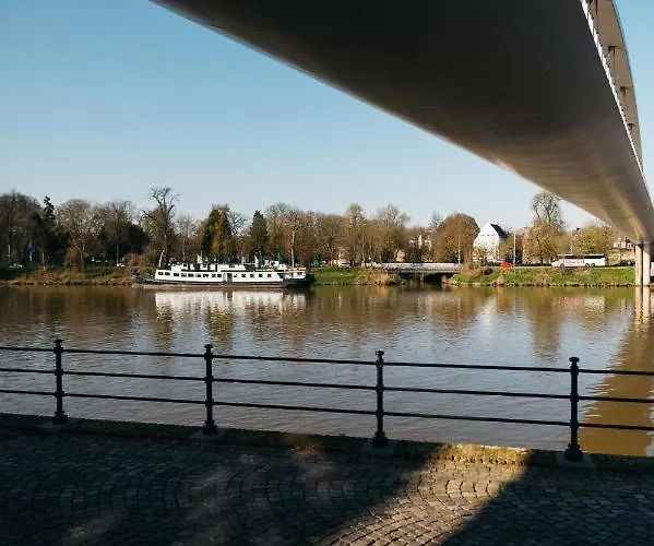 Auberge de jeunesse Botel Maastricht *