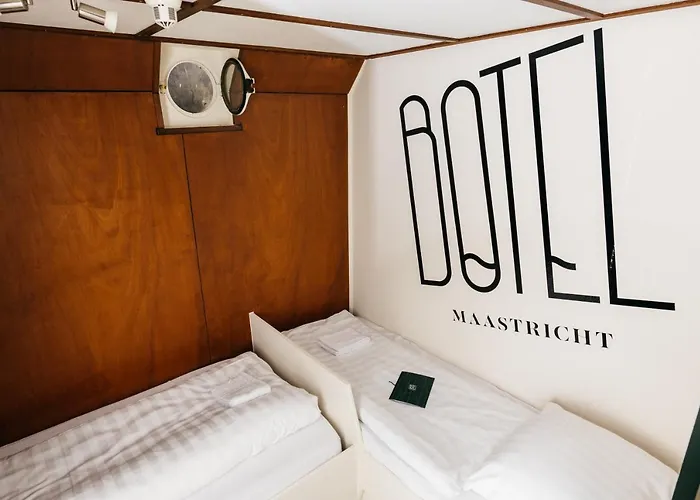 Botel Maastricht אכסניה