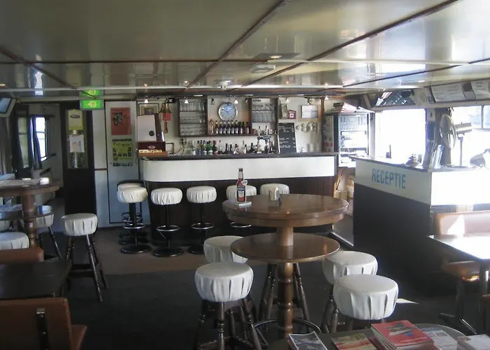 אכסניה Botel Maastricht *