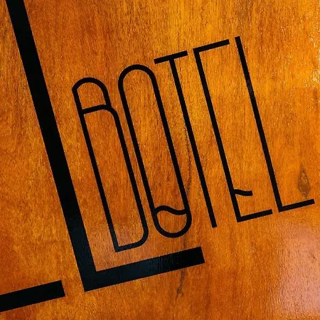 Albergue Botel Maastricht *