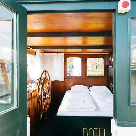 Botel Maastricht * Maastricht