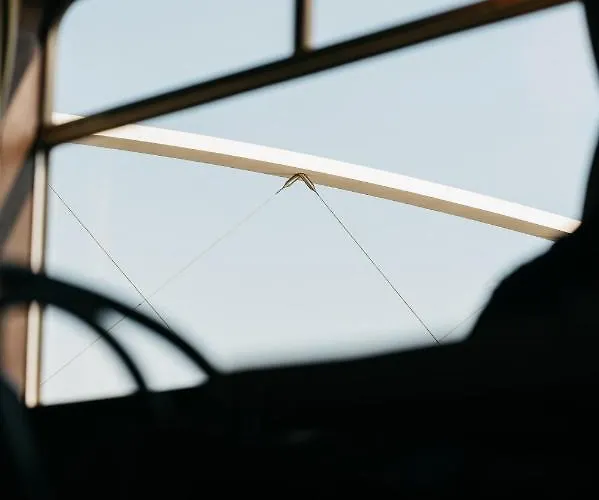 Botel Maastricht 호스텔 *